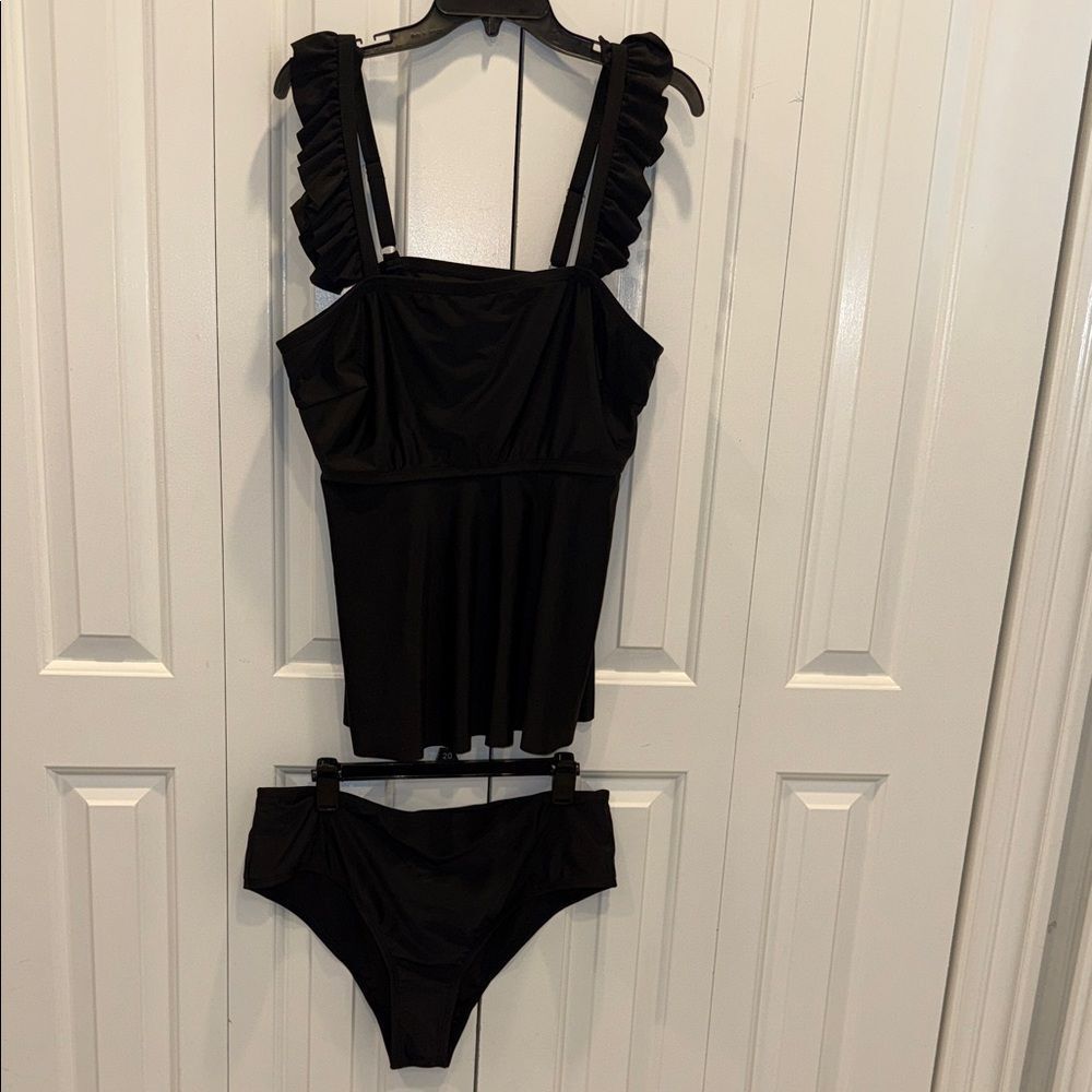 Ruffled Strap Black Two-Piece Swim Set